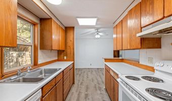 1523 SE Bronzewood Ave, Bend, OR 97702