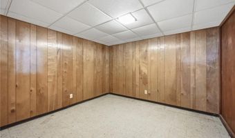 4002 7th Ave, Anoka, MN 55303