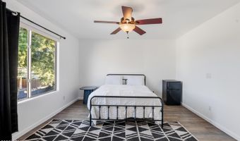 220 W BEECHNUT Pl, Chandler, AZ 85248