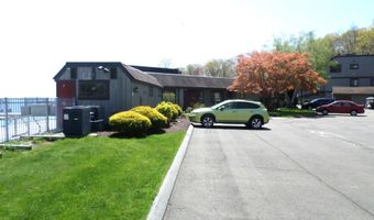 16 Harbour Vlg B, Branford, CT 06405