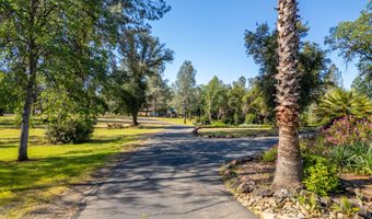 17832 Windsor Ln, Anderson, CA 96007