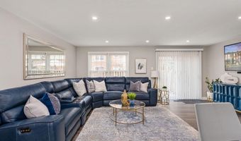 2504 WINDBREAK Dr, Alexandria, VA 22306