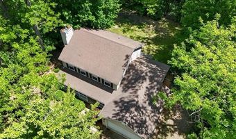 15129 Locust Grove Dr, Argentine, MI 48418