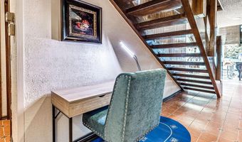 8104 Brownsville Ln, Bethany, OK 73008