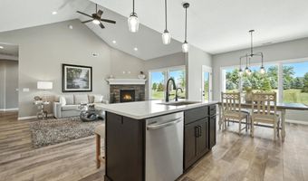 18780 Eisley Cv, Auburn, IN 46706