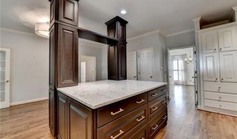 5970 Rachel Rdg, Peachtree Corners, GA 30092