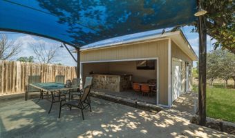 6730 E Loop 1604 S, Adkins, TX 78101
