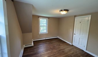 37 Liberty St, Clinton, CT 06413