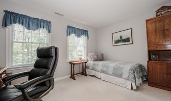 48 Essex Rd, Bedford, NH 03110