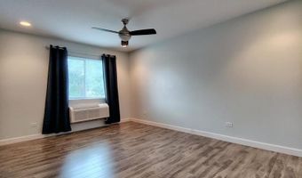 2227 W Nichols Rd E, Arlington Heights, IL 60004