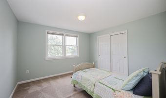 4 Jennifer Ln, Amherst, NH 03031