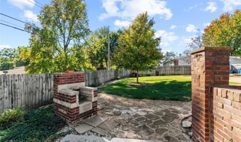 15314 Clayton Rd, Ballwin, MO 63011