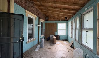 216 W Chestnut St, Albion, MI 49224