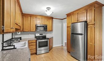 1819 Arnold Dr, Charlotte, NC 28205