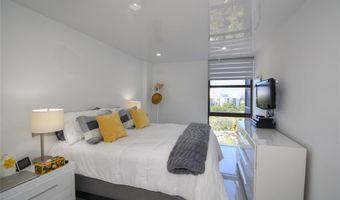 20301 W Country Club Dr 930, Aventura, FL 33180