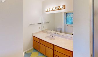 801 BROOKHAVEN Dr, Brookings, OR 97415