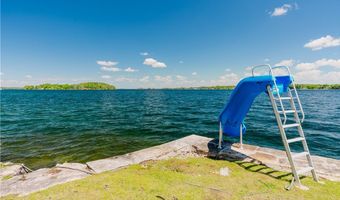 3 Manhattan, Alexandria Bay, NY 13607