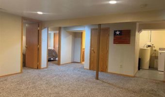 331 S 4th St, Akron, IA 51001