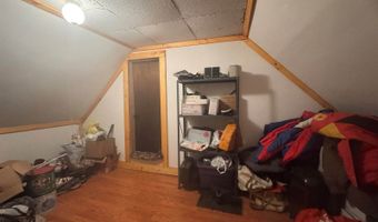 121 Main Rd, Abbot, ME 04406