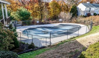 93 Park Ave 1204, Danbury, CT 06810