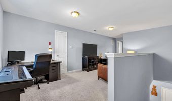 33 Woodchuck Dr, Barnegat, NJ 08005