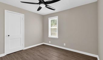 1059 Lawrence Dr, Columbus, OH 43207