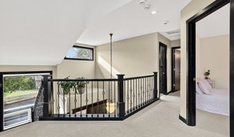 6710 SW 162ND Dr, Beaverton, OR 97007