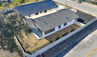 2 W Pine St, Altadena, CA 91001