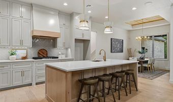 7960 Stagecoach Cir, Arcadia, OK 73007