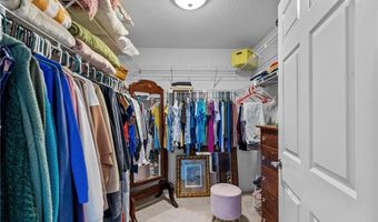 140 Pine Glen Dr, East Greenwich, RI 02818