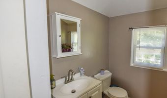 102 Langley St, Abbeville, SC 29620