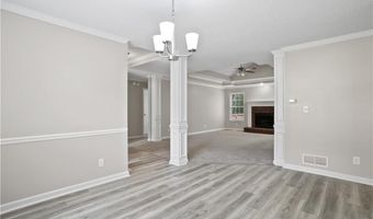 1027 Regency Dr, Acworth, GA 30102