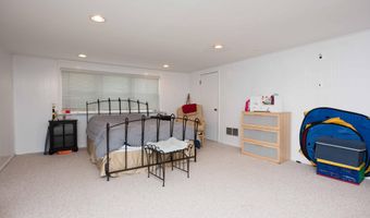 6789 LITTLE FALLS Rd, Arlington, VA 22213