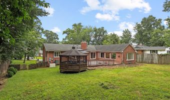 4100 DOWNING St, Annandale, VA 22003