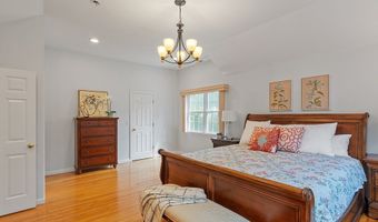 16 Patriots Rd, Acton, MA 01720