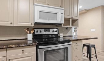 1108 E 3rd St, Anamosa, IA 52205