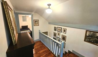 187 Dye Hill Rd, Hopkinton, RI 02832