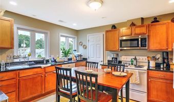 187 Washington Rd, Barrington, RI 02806