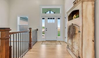 12749 NE Cherokee Dr, Adrian, MO 64720