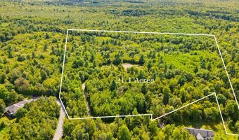 27 Bowling Green Ln, Belfast, ME 04915