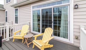2544 Oxford Cir, Ann Arbor, MI 48103
