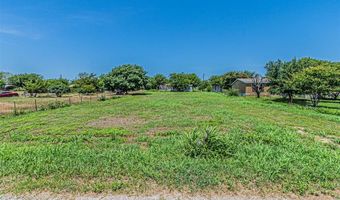 8801 Kelly Ln, Alvarado, TX 76009