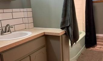607 L St, Aurora, NE 68818