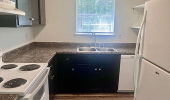 104 Olympic Cir, Ocean Springs, MS 39564