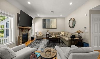 70 Cynthia Rd, Abington, MA 02351