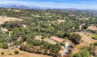707 S Live Oak Park Rd, Fallbrook, CA 92028