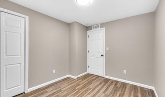 12 Faust Ct, Ann Arbor, MI 48108