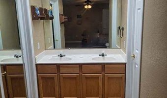 809 Colonial Ct, Carlsbad, NM 88220