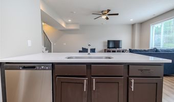 7000 Lake Ridge Ave 4, Des Moines, IA 50320