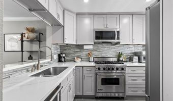 5230 Zelzah Ave 3, Encino, CA 91316